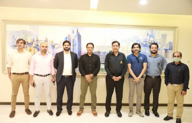 Squash legend Jahangir Khan visits Bahria Town
